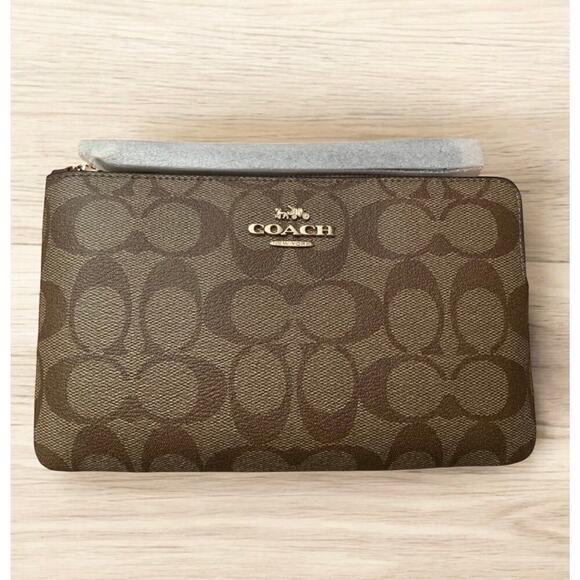 NWT Coach 6648 Signature Large Corner Zip Wristlet - Picture 3 of 6